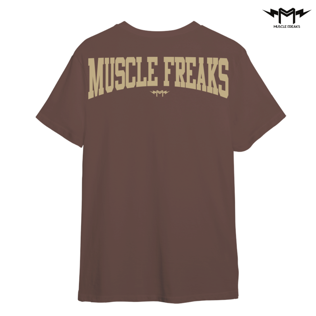PLAYERA MUSCLE FREAKS BASIC CAFE