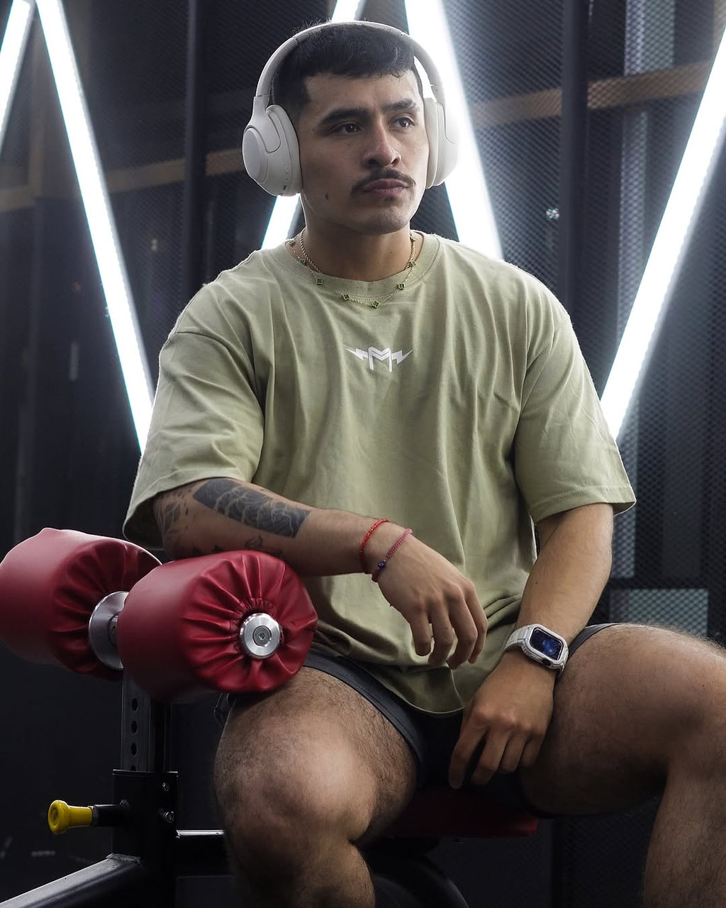 PLAYERA MUSCLE FREAKS BASIC BEIGE