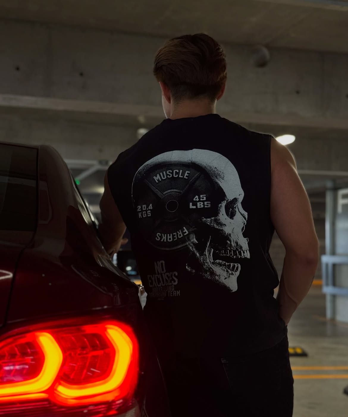 TANK MUSCLE FREAKS NO EXCUSES